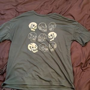 Skull graphic tee